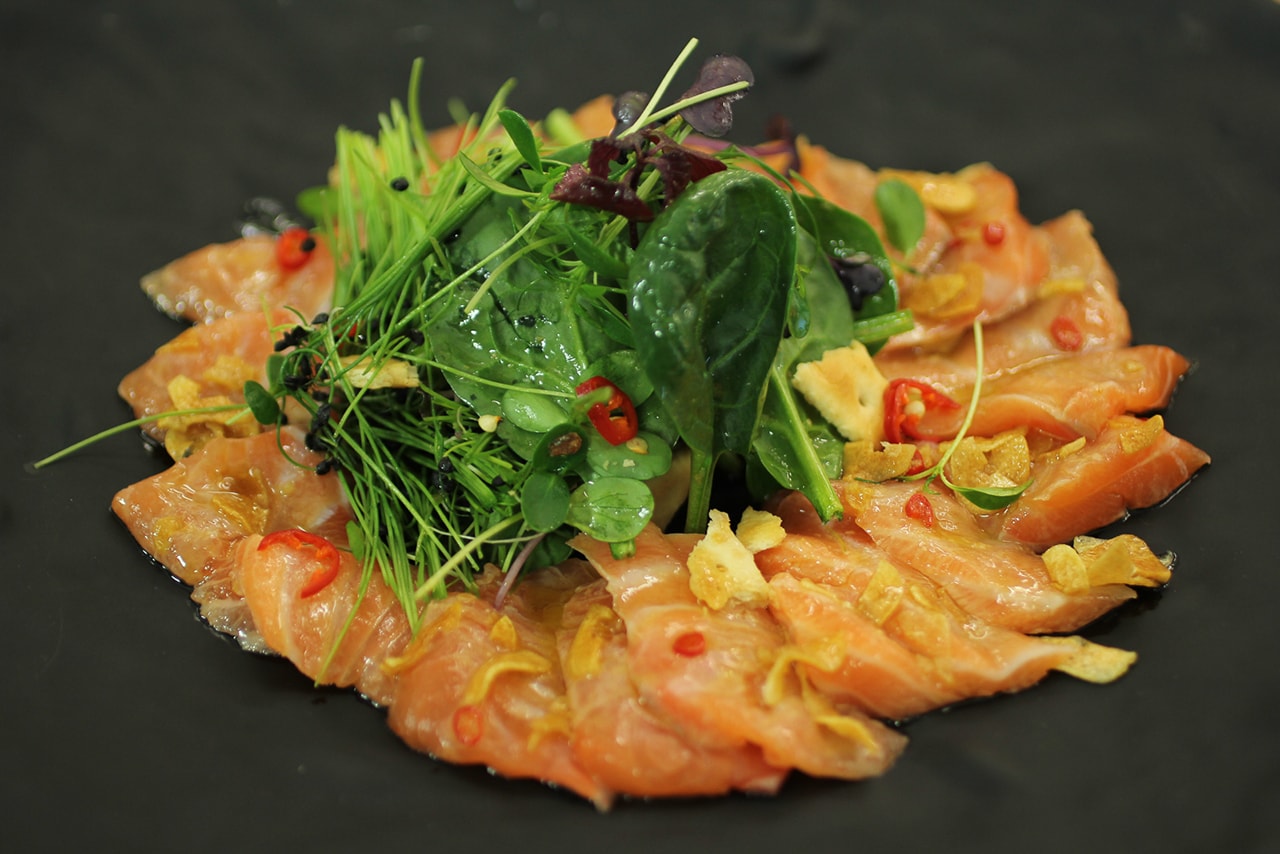 Tiradito de salmon Tiradito de salmon