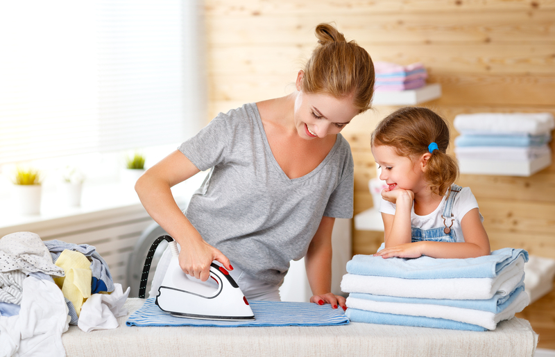 Dry Iron vs. Steam Iron: Features and Price Comparison